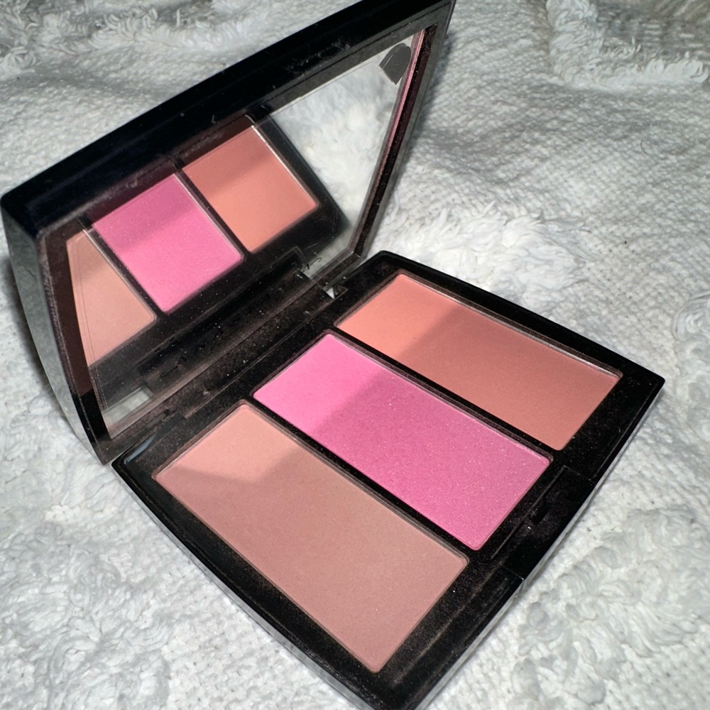 Anastasia Beverly Hills Blush Trio — Pool Party